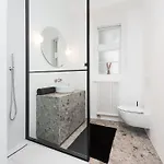 Rog Apartment *