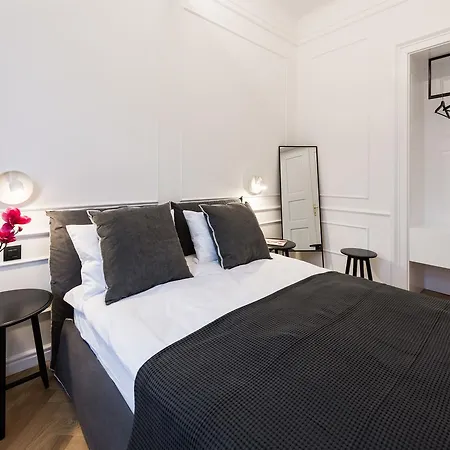 罗格公寓 卢布尔雅那