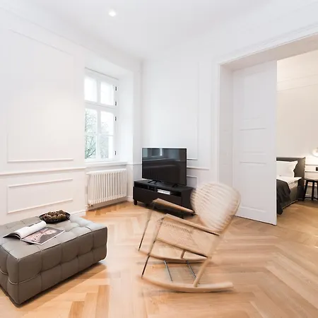 罗格公寓 * 卢布尔雅那