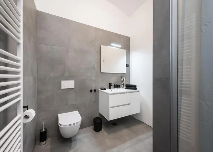 罗格公寓 公寓 *