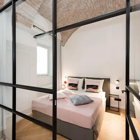 Rog Apartment